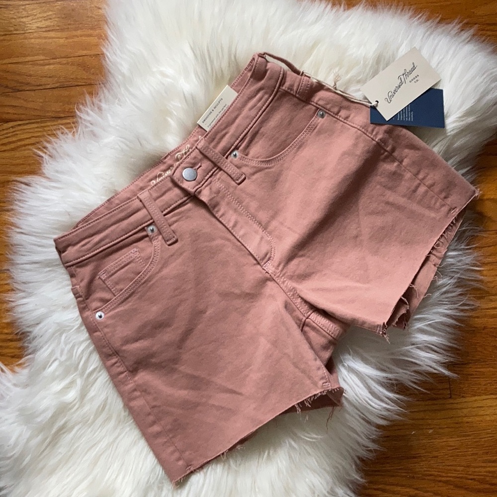 Universal Thread pink shorts